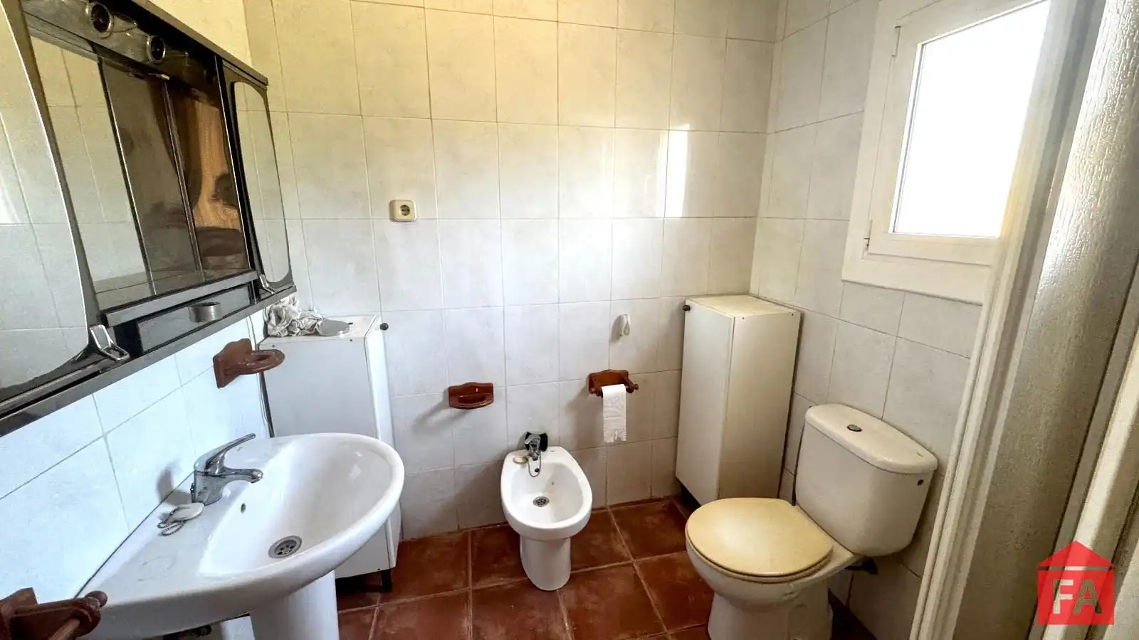 Badezimmer von Haus oder Chalet zum Verkauf in El Montmell mit Abstellraum und Alarm