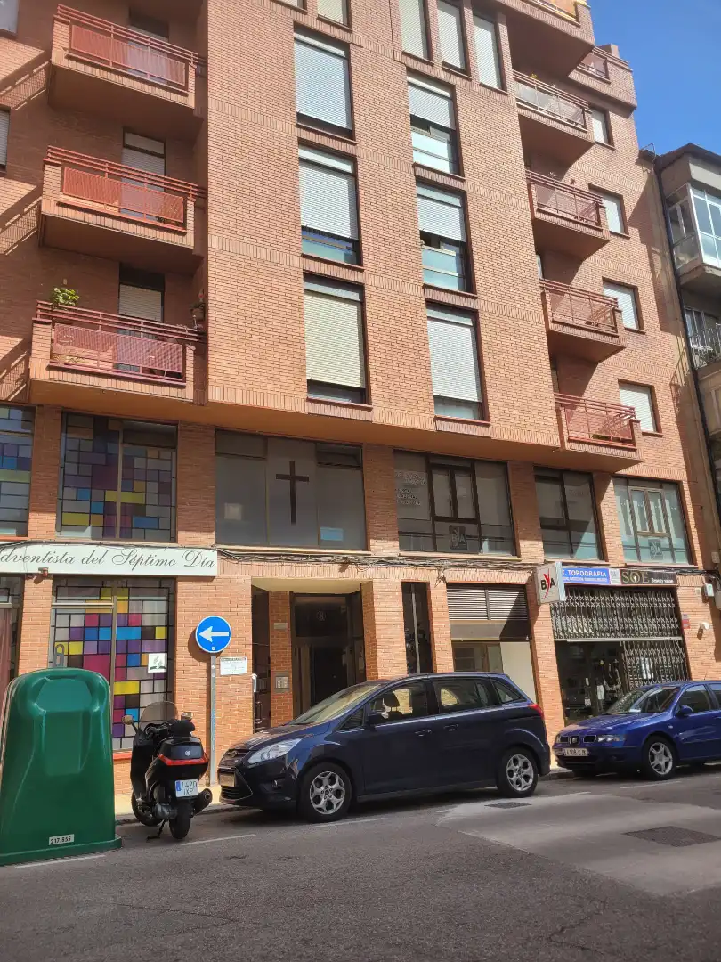 Vista exterior de Pis en venda en Soria Capital  amb Calefacció, Parquet i Moblat
