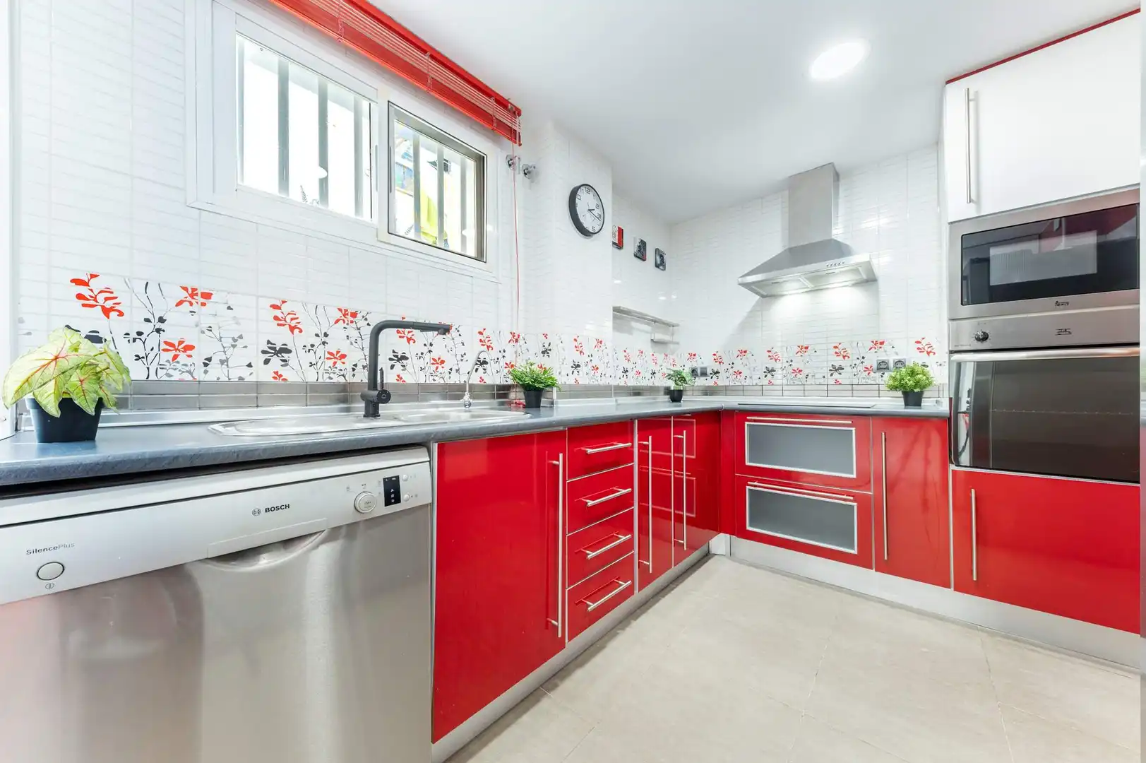 Cocina de Piso en venta en Alicante / Alacant con Terraza, Balcón y Alarma
