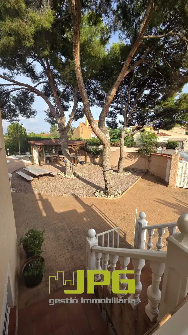 Garden of Houses for sale in Mutxamel  with Air Conditioner, Heating and Private garden