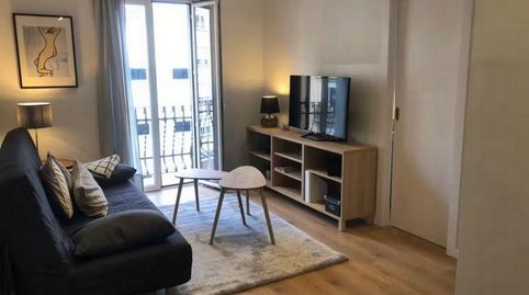 Foto 2 de Apartamento de alquiler en La Nova Esquerra de l'Eixample, Barcelona Capital