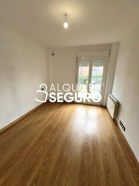 Habitación de Piso de alquiler en Valdemoro con Aire acondicionado, Calefacción y Terraza