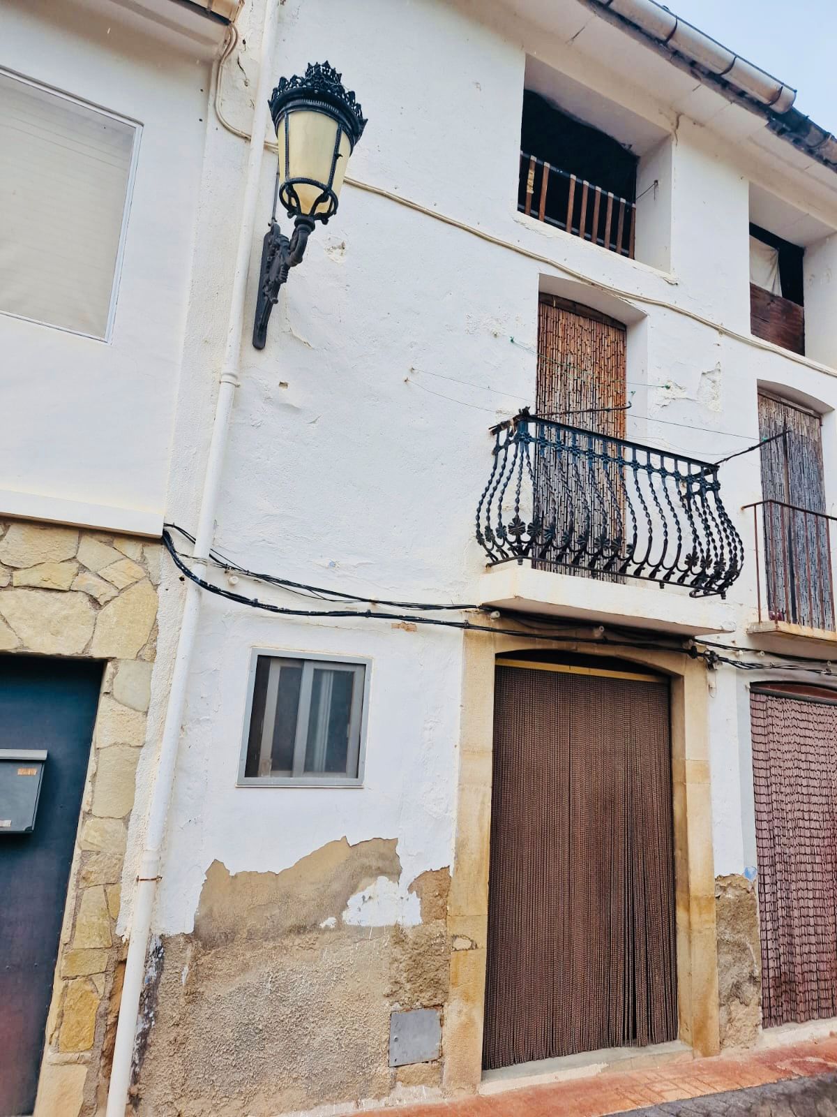 Exterior view of Single-family semi-detached for sale in Castell de Castells  with Private garden, Terrace and Furnished