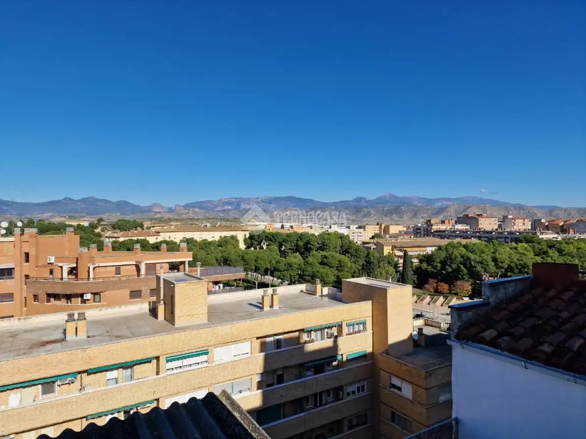 Exterior view of Flat for rent in Huesca