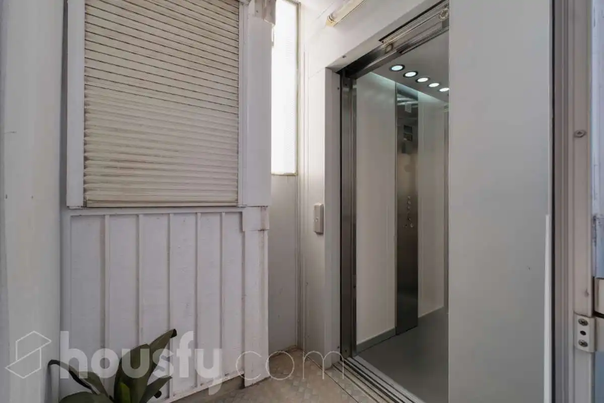 Flat for sale in Vilafranca del Penedès  with Air Conditioner, Heating and Storage room