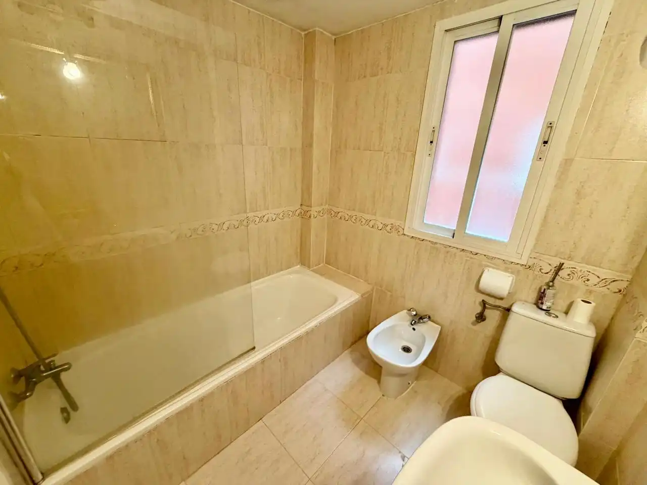 Baño de Piso en venta en Alcobendas con Calefacción y Piscina comunitaria