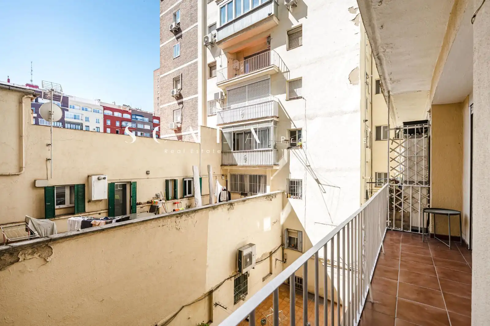 Balcony of Flat for sale in Madrid  with Air Conditioner, Heating and Terrace
