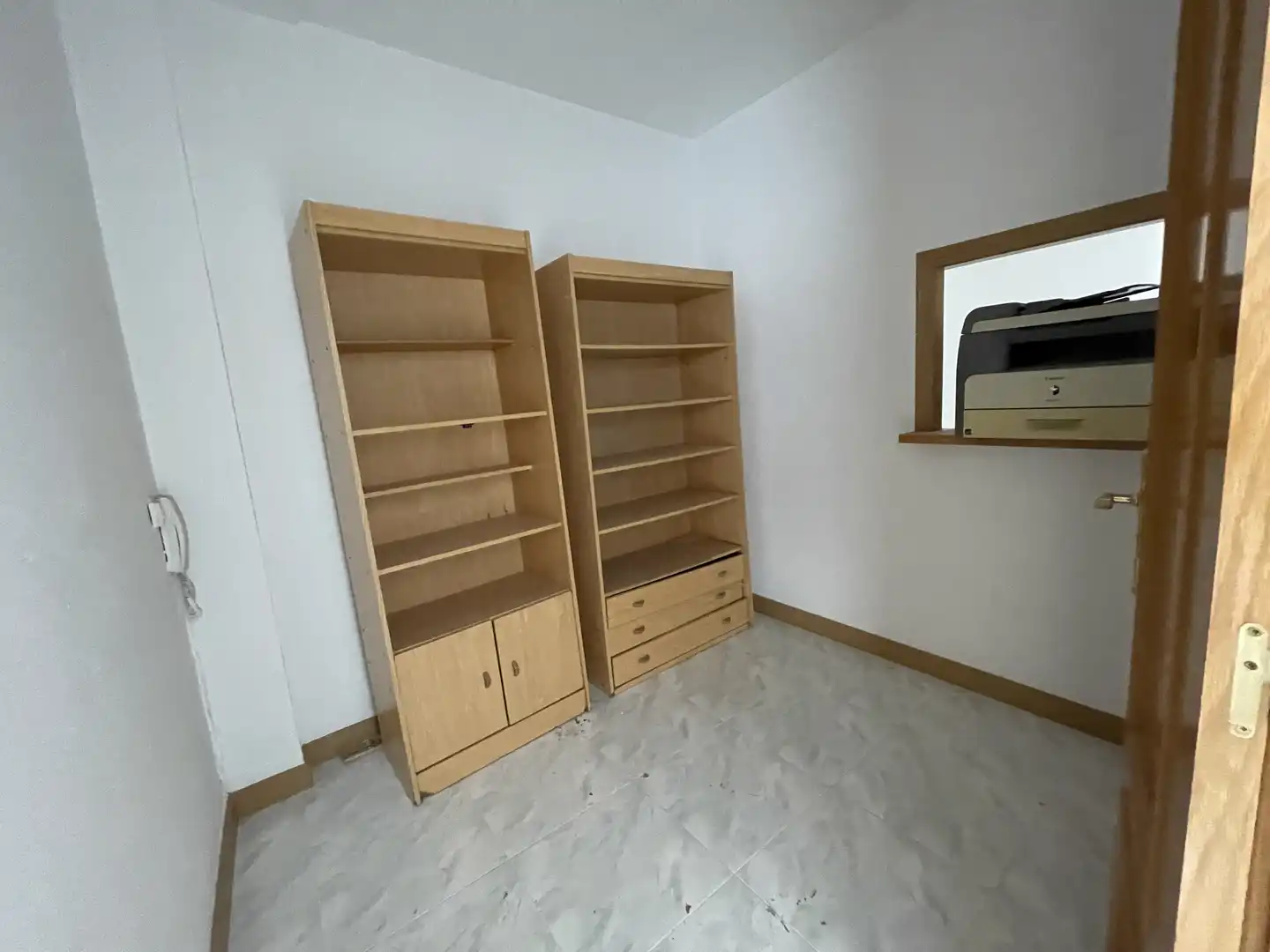 Habitación de Oficina de alquiler en Alcalá de Henares