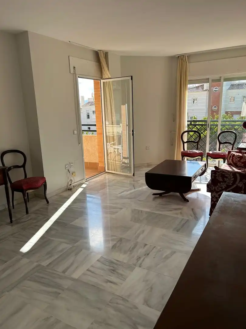 Sala d'estar de Pis de lloguer en Málaga amb Aire condicionat, Terrassa i Piscina comunitària