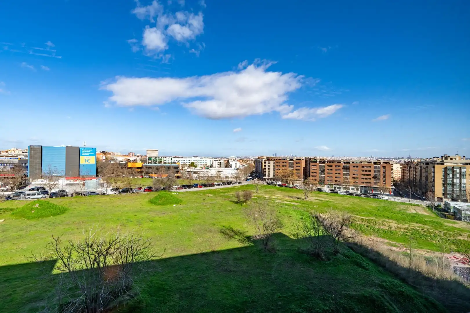 Exterior view of Office for sale in Madrid