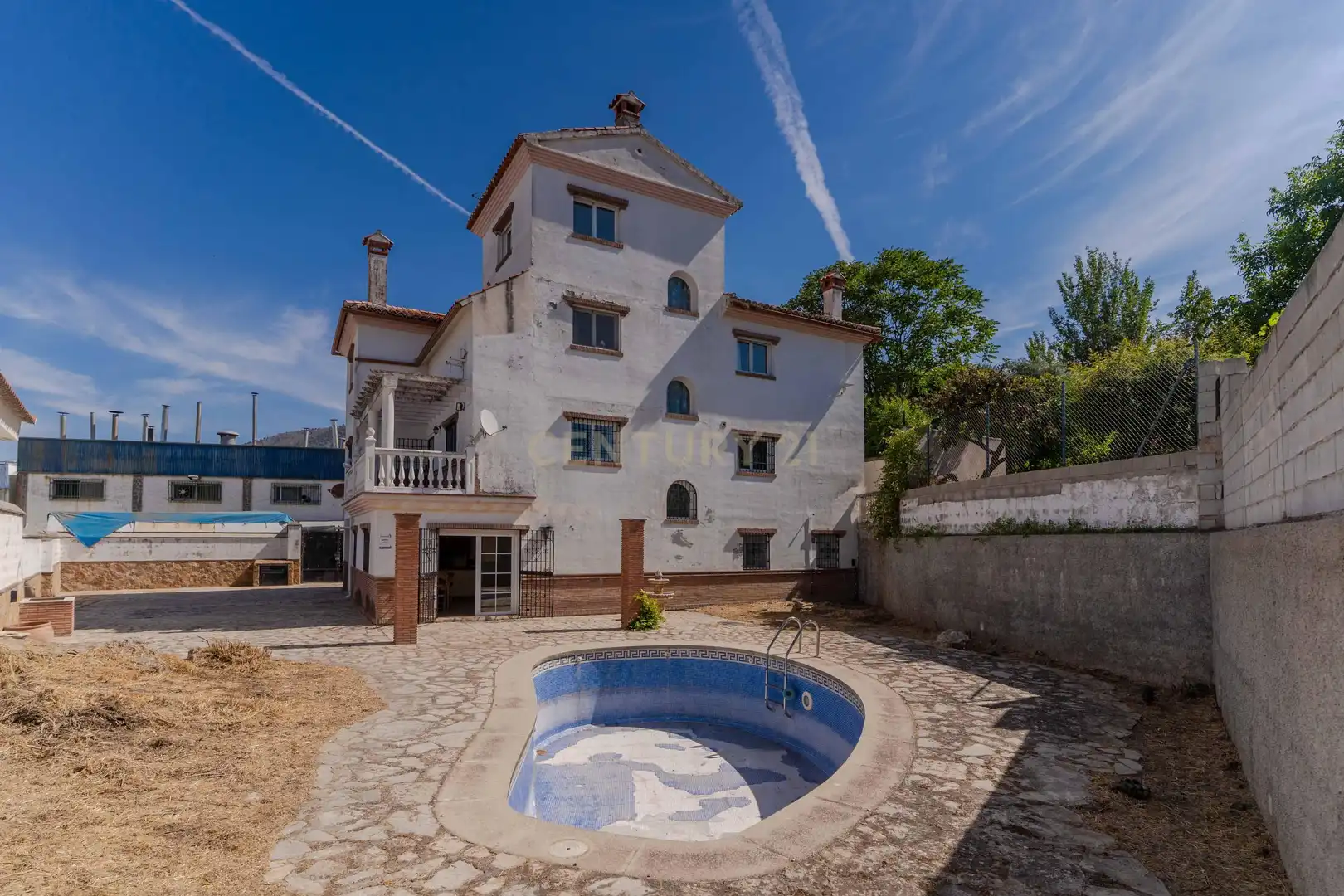 Vista exterior de Casa o xalet en venda en Alfacar amb Jardí privat i Piscina