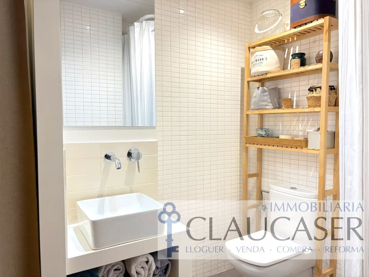 Badezimmer von Wohnung zum Verkauf in Sabadell mit Heizung, Privatgarten und Terrasse