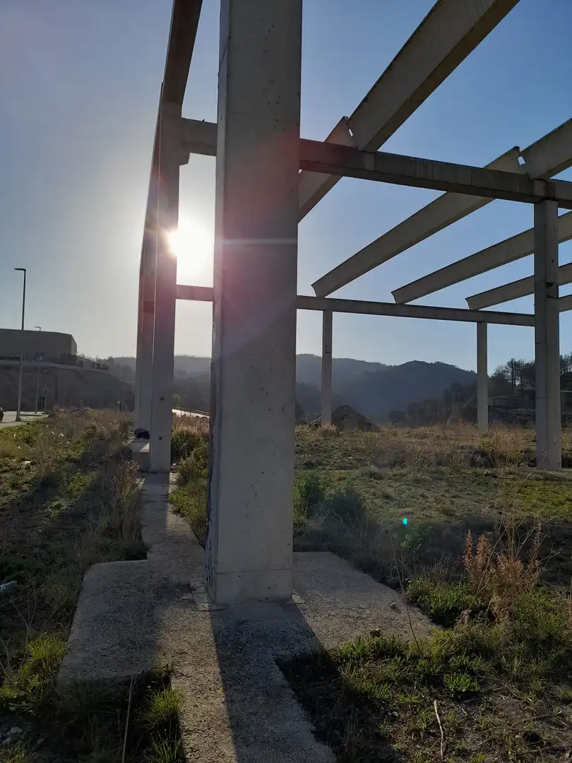 Außenansicht von Fabrikhallen zum Verkauf in El Pont de Vilomara i Rocafort