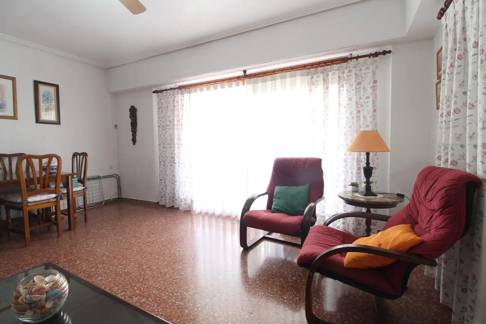 Sala de estar de Apartamento en venta en Cullera con Terraza, Amueblado y Balcón