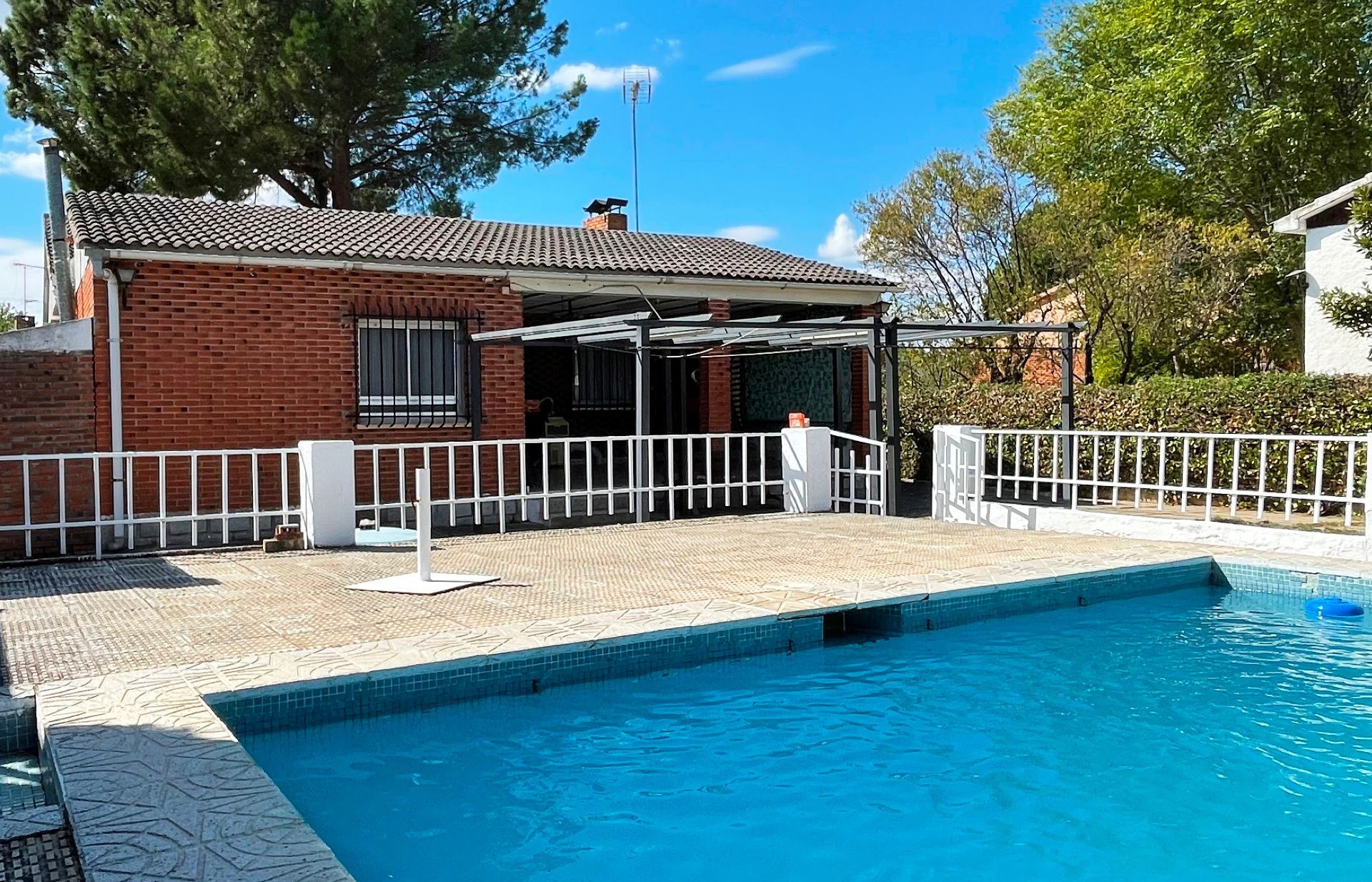 Swimming pool of House or chalet for sale in Santa Cruz del Retamar  with Air Conditioner, Heating and Private garden