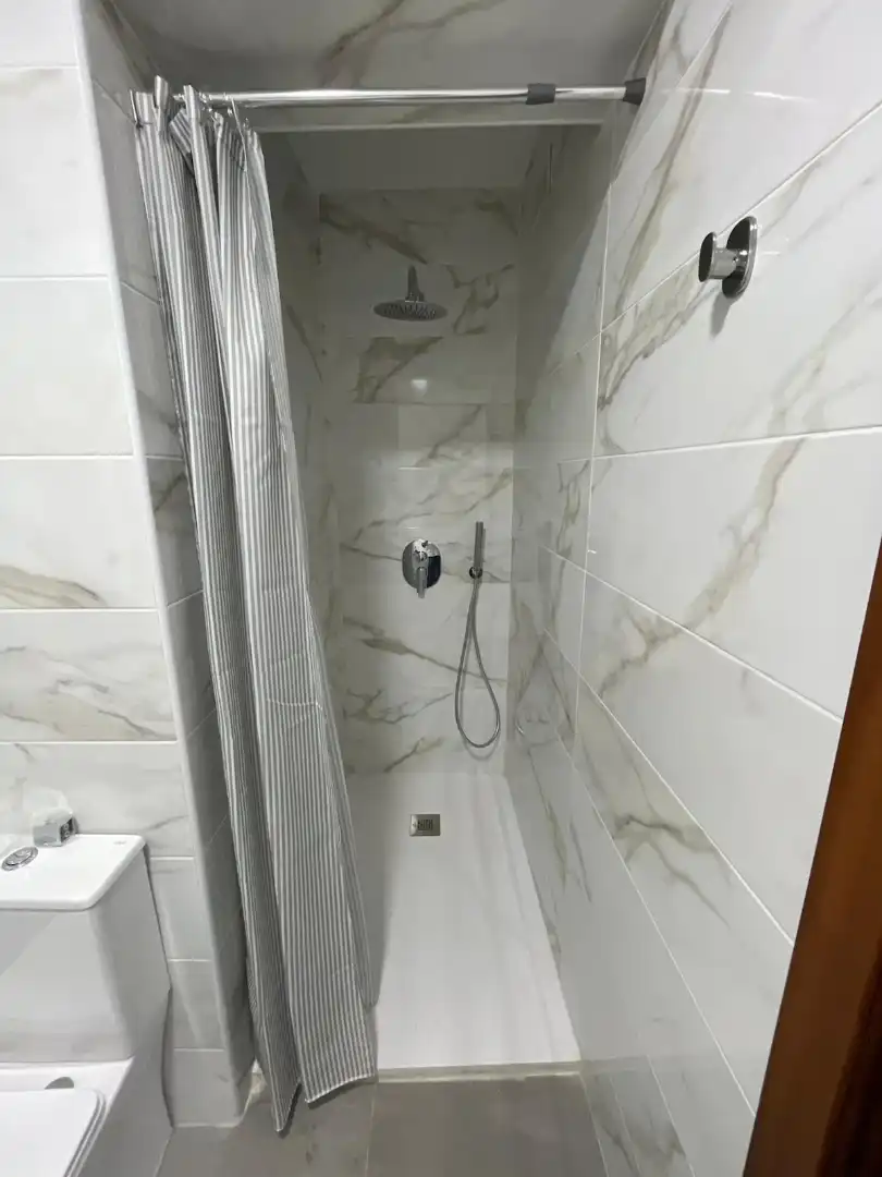 Badezimmer von Wohnung zur Miete in Melilla mit Möbliert