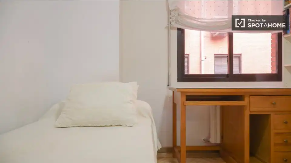 Habitación de Piso para compartir en Madrid con Aire acondicionado, Calefacción y Terraza