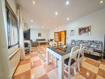 Villa avec balcon à vendre à Purchil