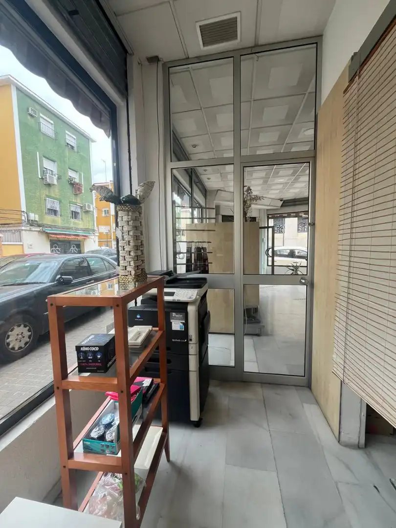 Business premises for sale in Amante Laffon, imagen 12