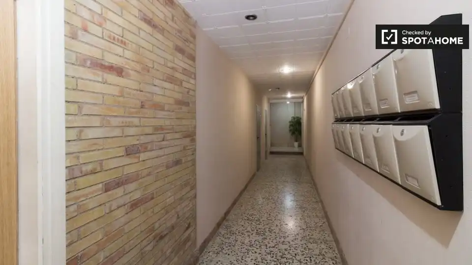Room in Trinitat Vella