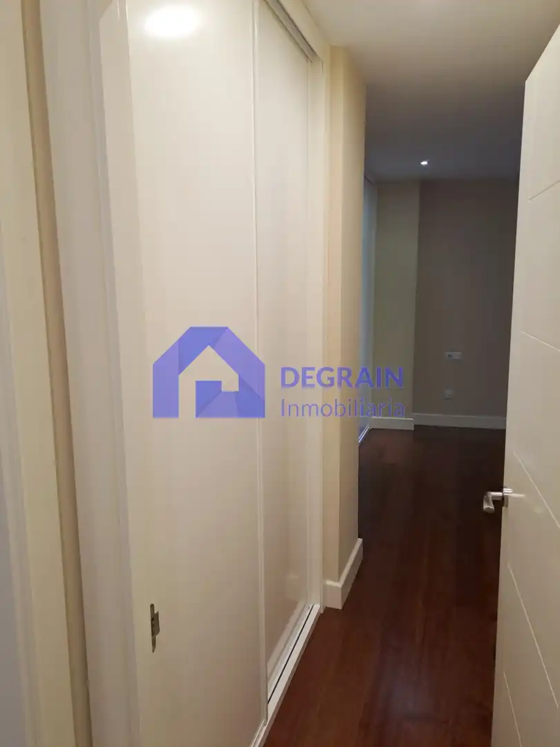 Flat for rent in Oviedo   with Heating