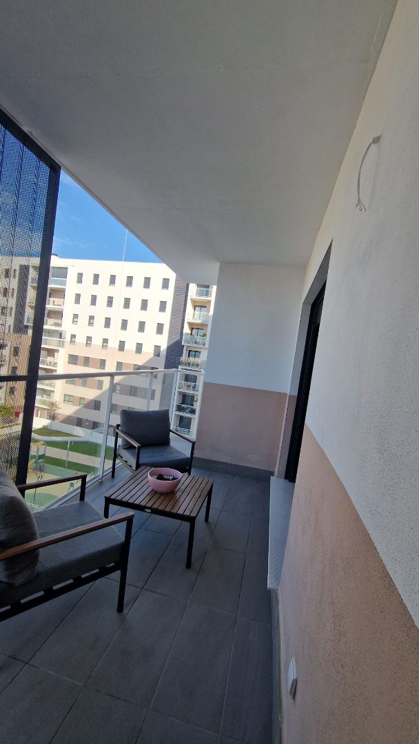 Terrassa de Pis de lloguer en  Sevilla Capital amb Aire condicionat, Calefacció i Parquet