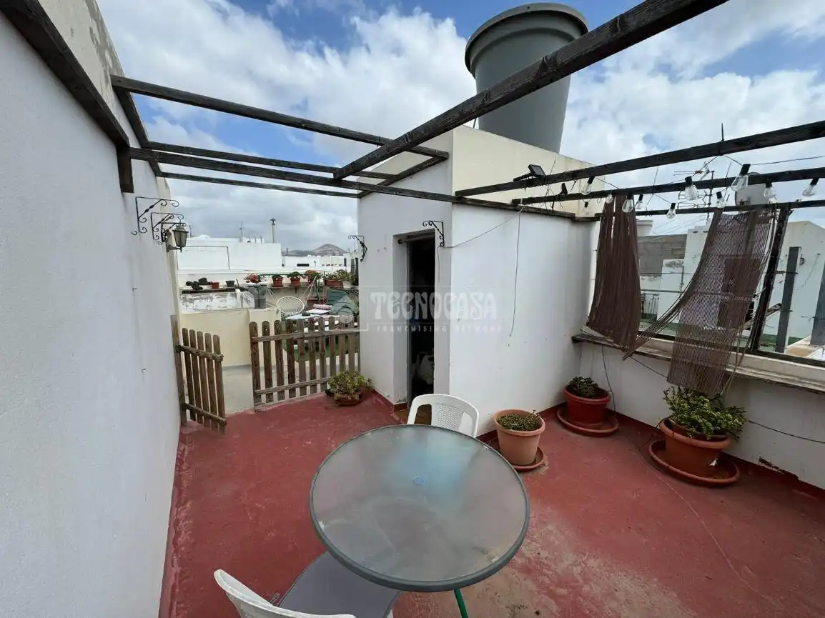 Terraza de Ático en venta en Arrecife con Amueblado y Balcón