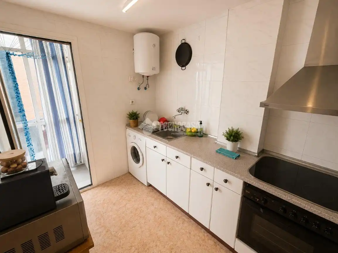 Cocina de Piso en venta en Zaragoza con Balcón