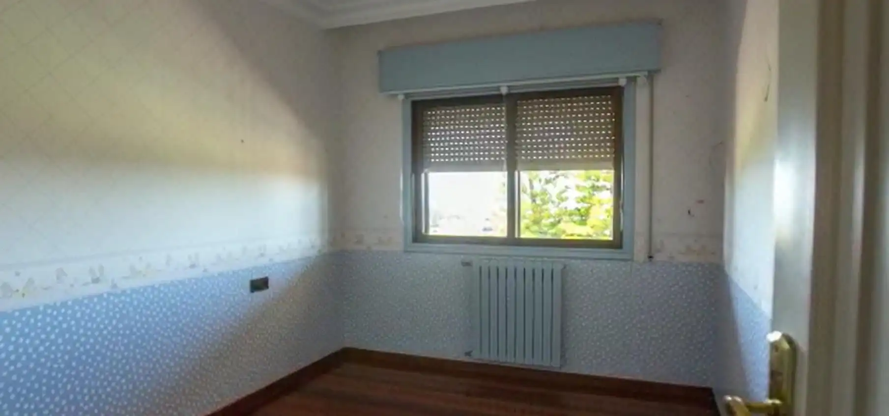Dormitori de Finca rústica en venda en Sanxenxo amb Jardí privat, Parquet i Terrassa