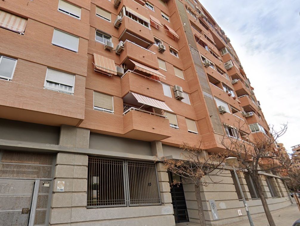 Vista exterior de Pis en venda en Alicante / Alacant
