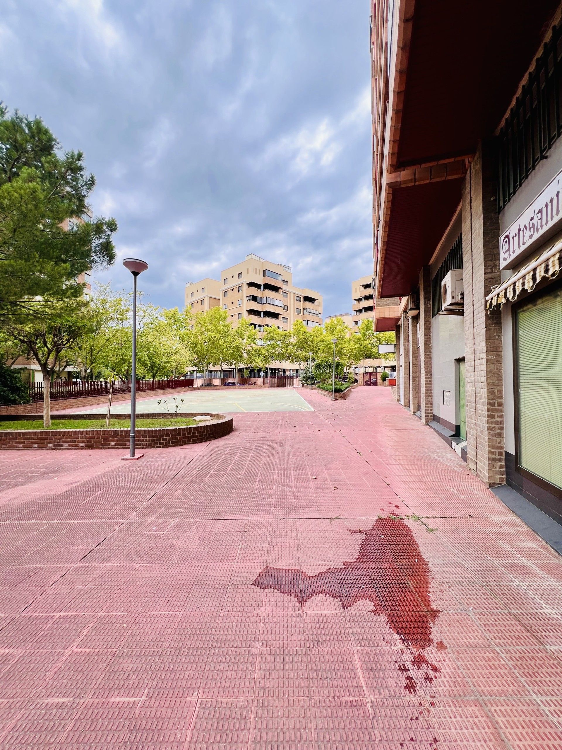 Exterior view of Premises to rent in  Zaragoza Capital  with Air Conditioner, Heating and Alarm
