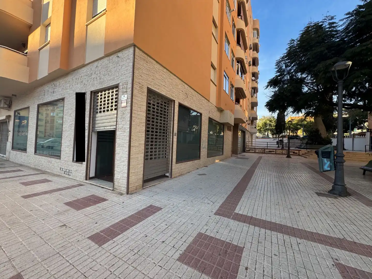 Vista exterior de Oficina de alquiler en Vélez-Málaga con Aire acondicionado, Calefacción y Amueblado