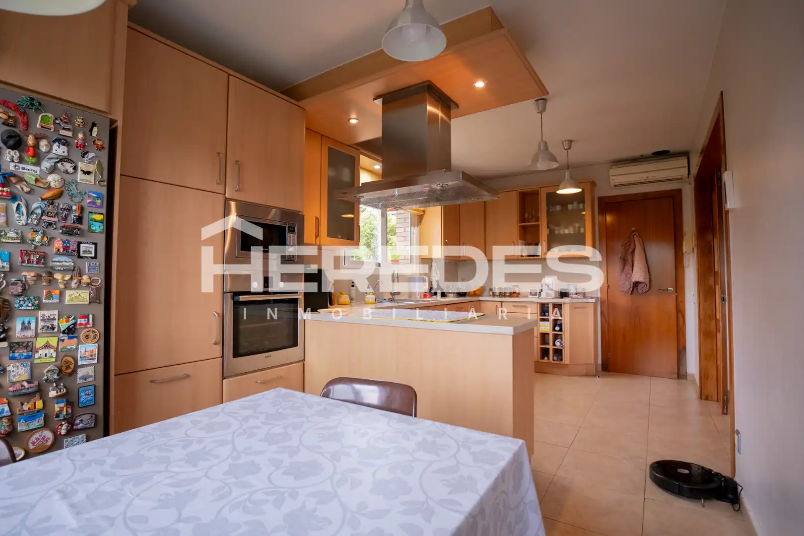 Cocina de Casa o chalet en venta en Sabadell con Aire acondicionado, Calefacción y Jardín privado