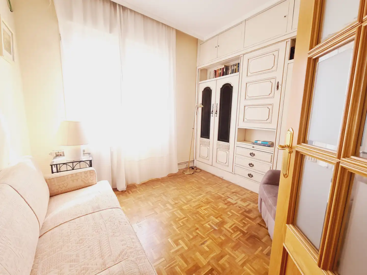 Bedroom of Flat for sale in  Pamplona / Iruña  with Heating, Parquet flooring and Furnished