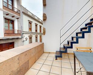 Vista exterior de Casa adosada en venda en Las Palmas de Gran Canaria amb Terrassa