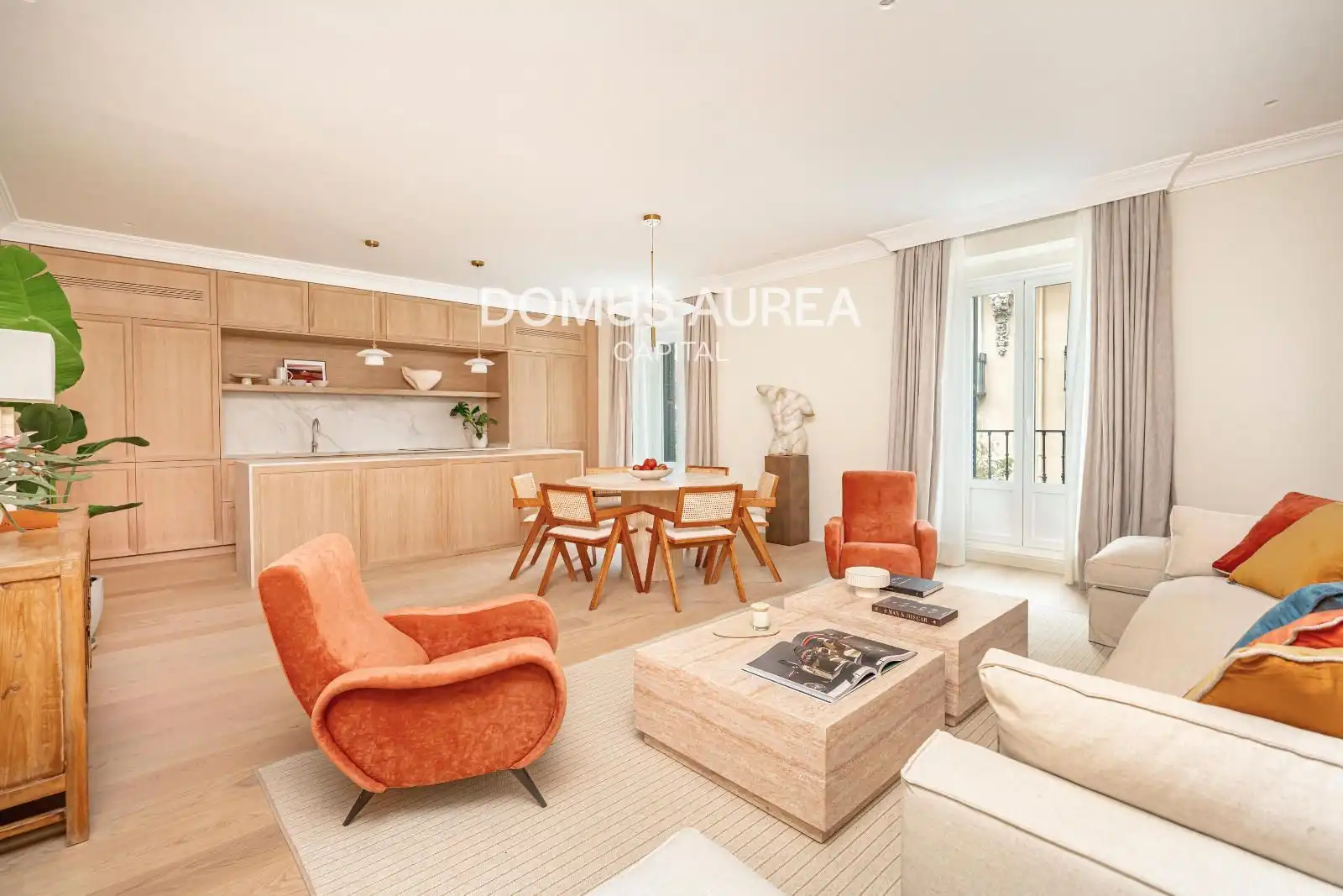 Flat with lift to rent in Lagasca