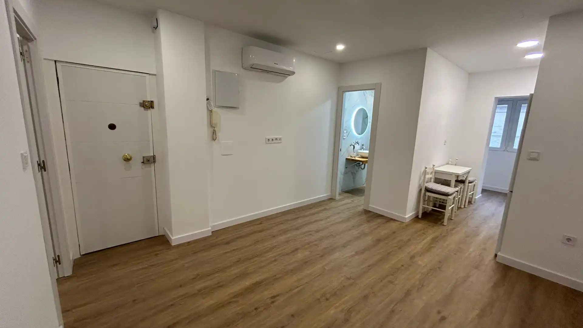 Piso de alquiler en  Zaragoza Capital con Calefacción, Horno y Lavadora