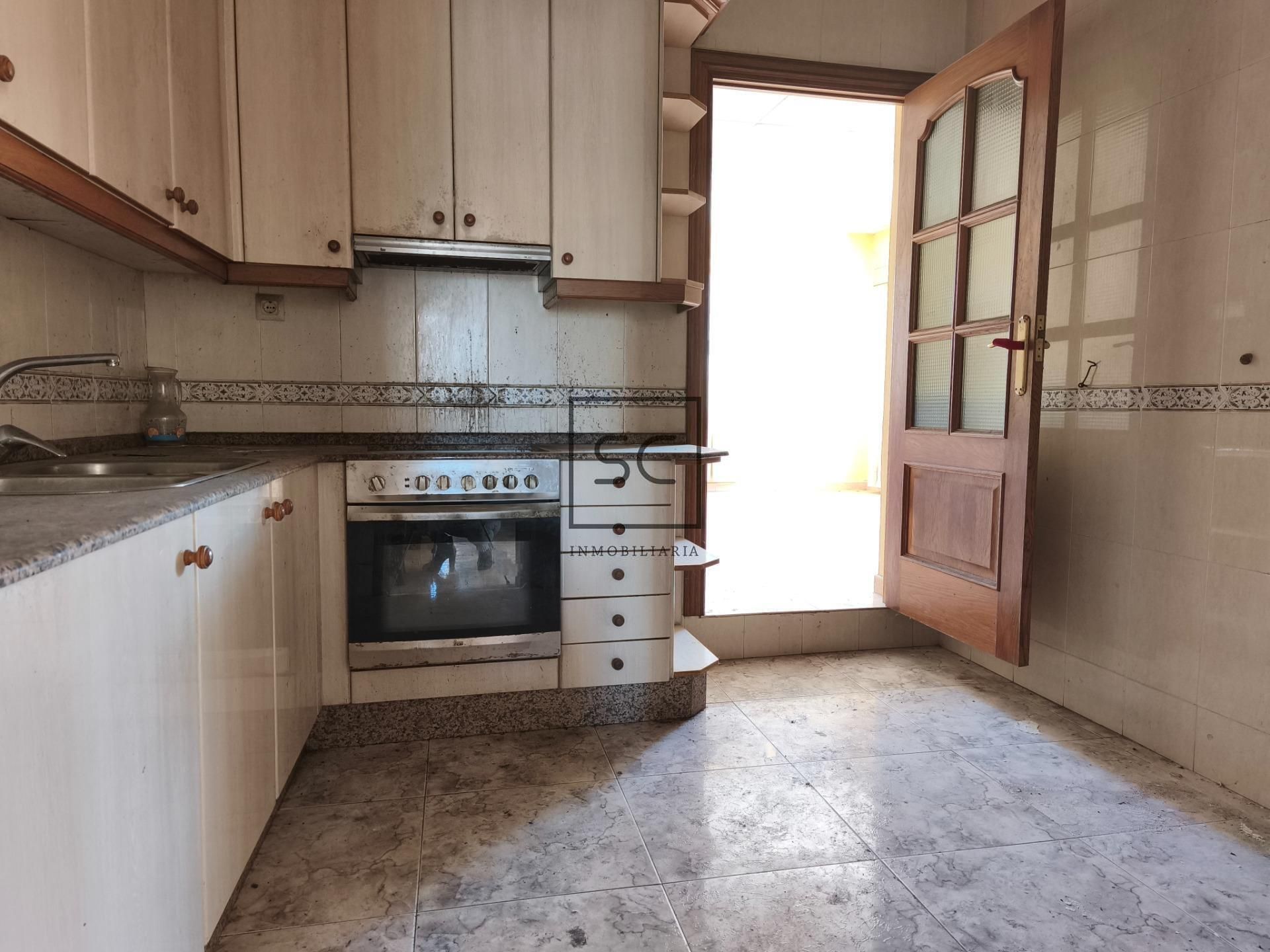 Cuina de Casa o xalet en venda en Mugardos amb Terrassa i Traster