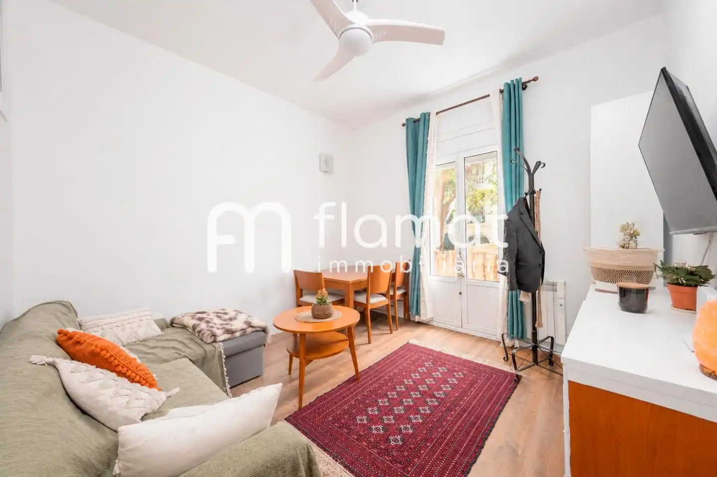 Living room of Flat for sale in Barcelona