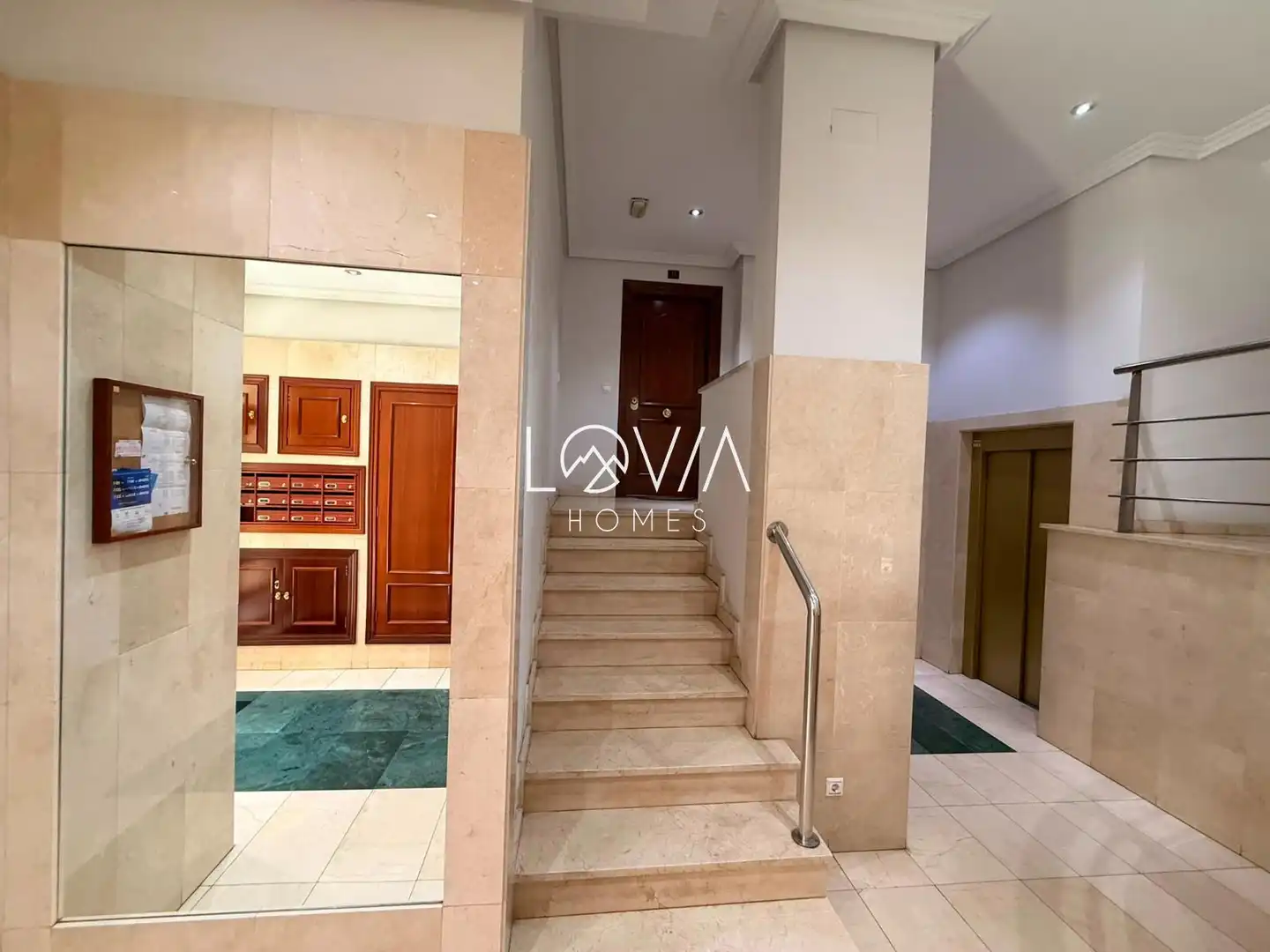 Apartament en venda en Gijón  amb Traster