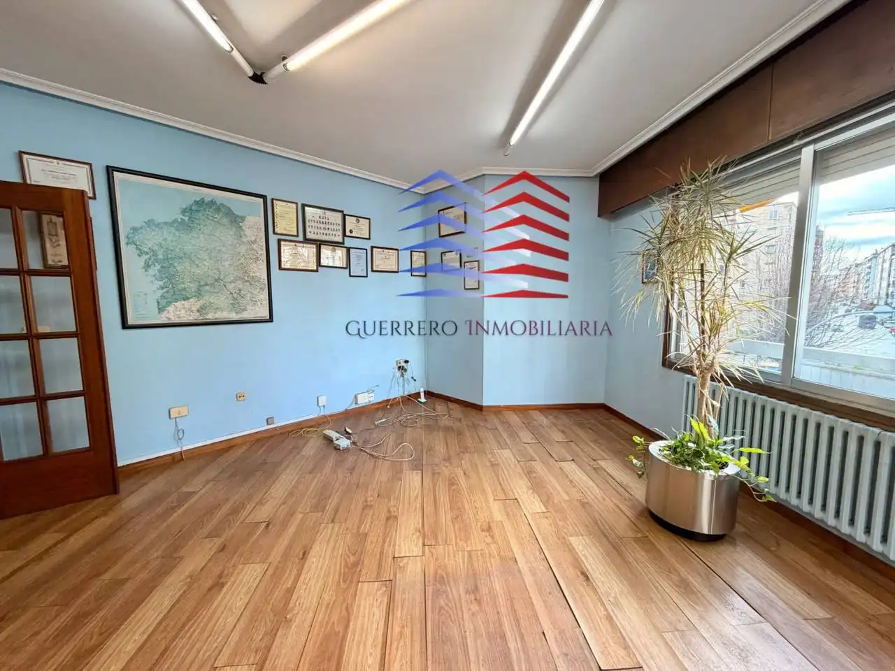 Piso en venta en Ourense Capital  con Calefacción, Trastero y Balcón