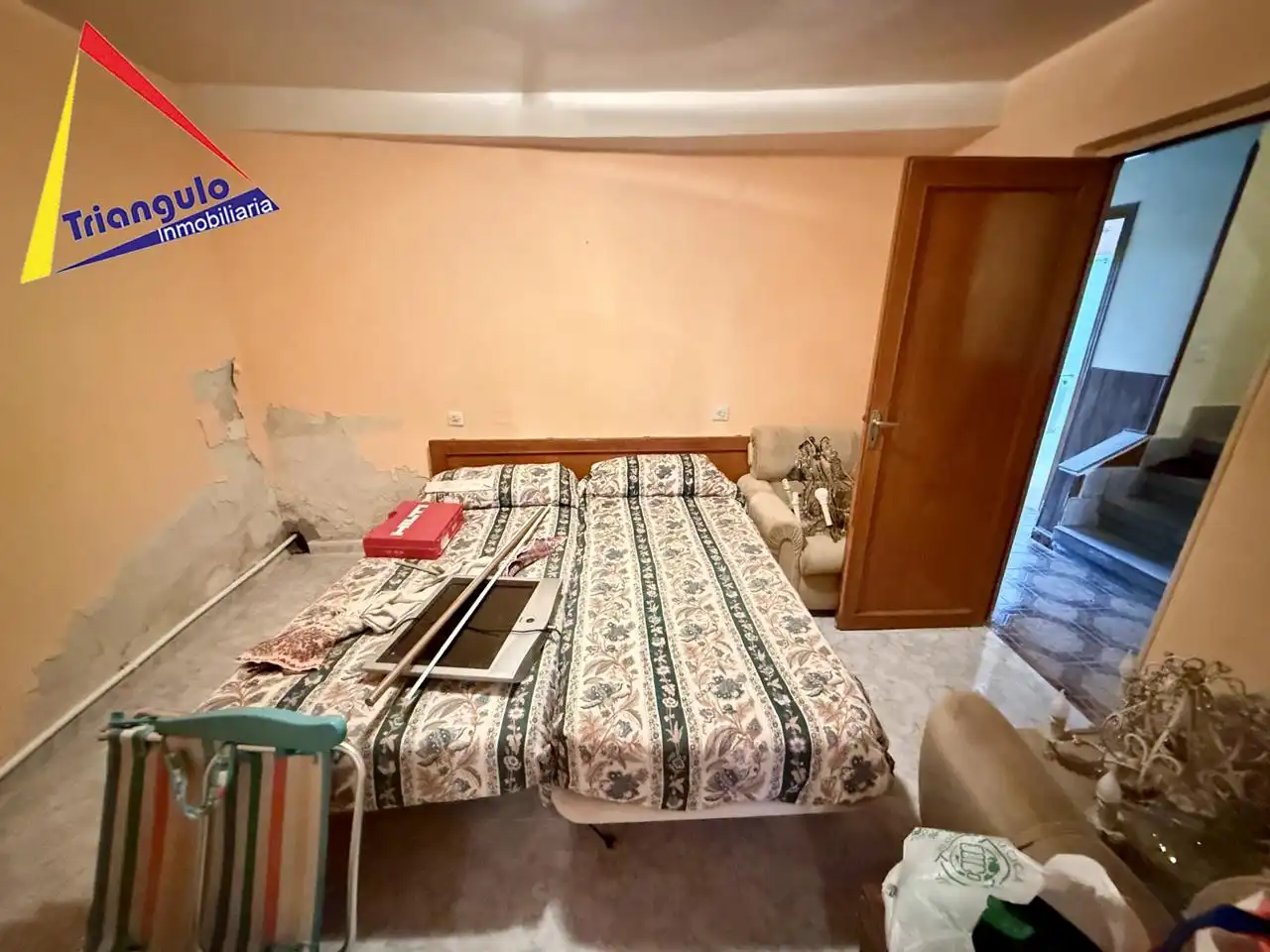 Dormitori de Casa adosada en venda en Santa María la Real de Nieva amb Calefacció
