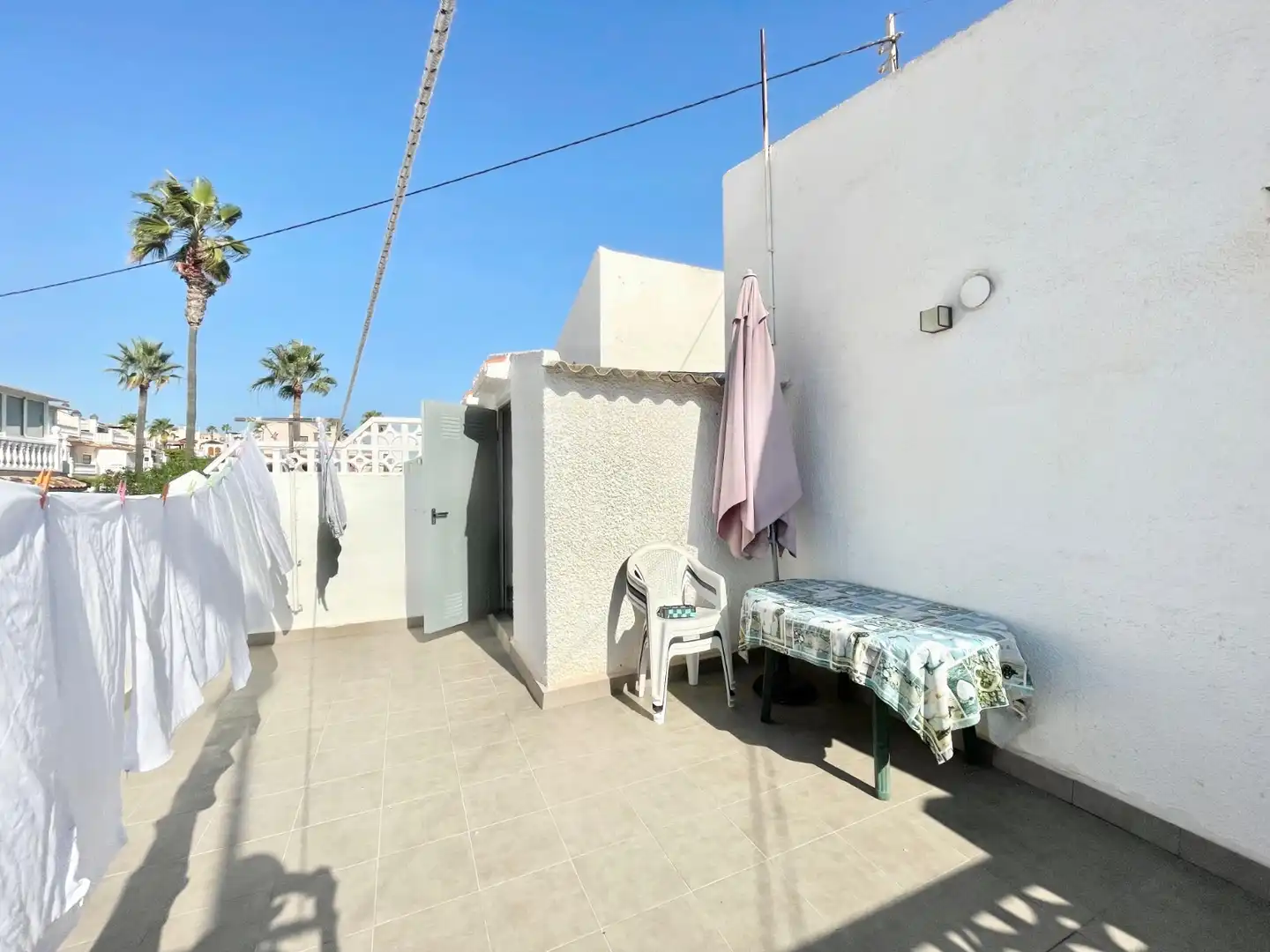 Terraza de Apartamento de alquiler en Torrevieja con Aire acondicionado, Calefacción y Terraza
