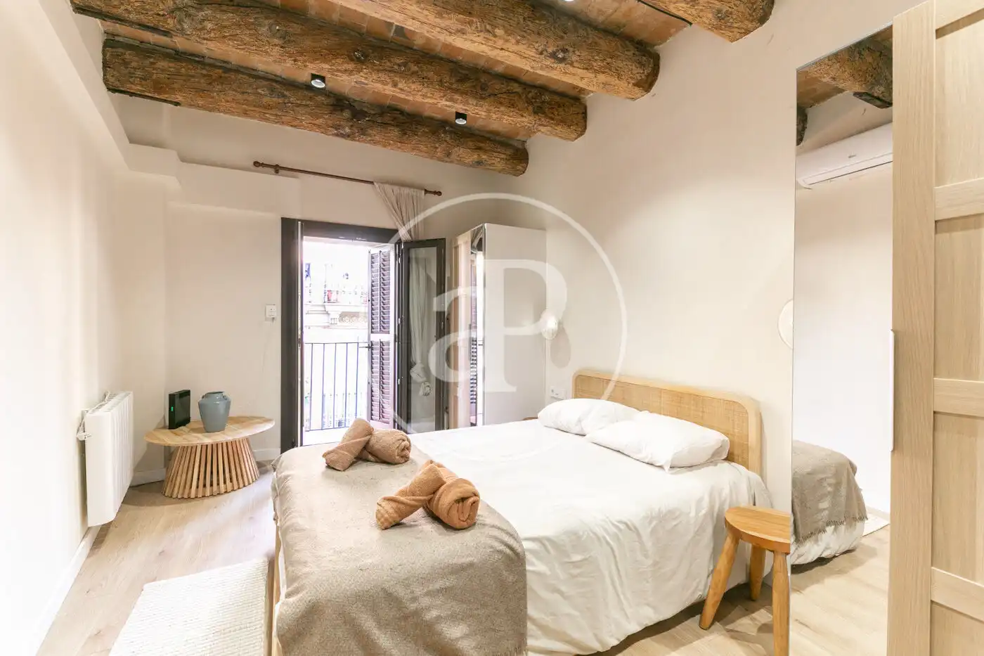 Schlafzimmer von Wohnung zum Verkauf in Barcelona mit Klimaanlage, Heizung und Möbliert