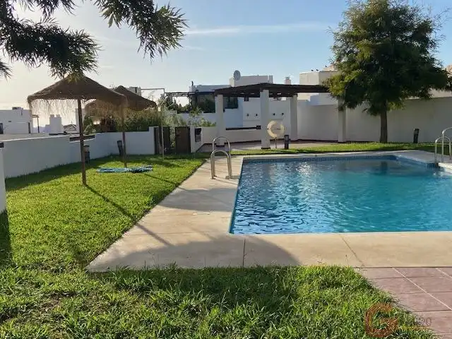 Chalet con piscina en venta en Almayate, imagen 37