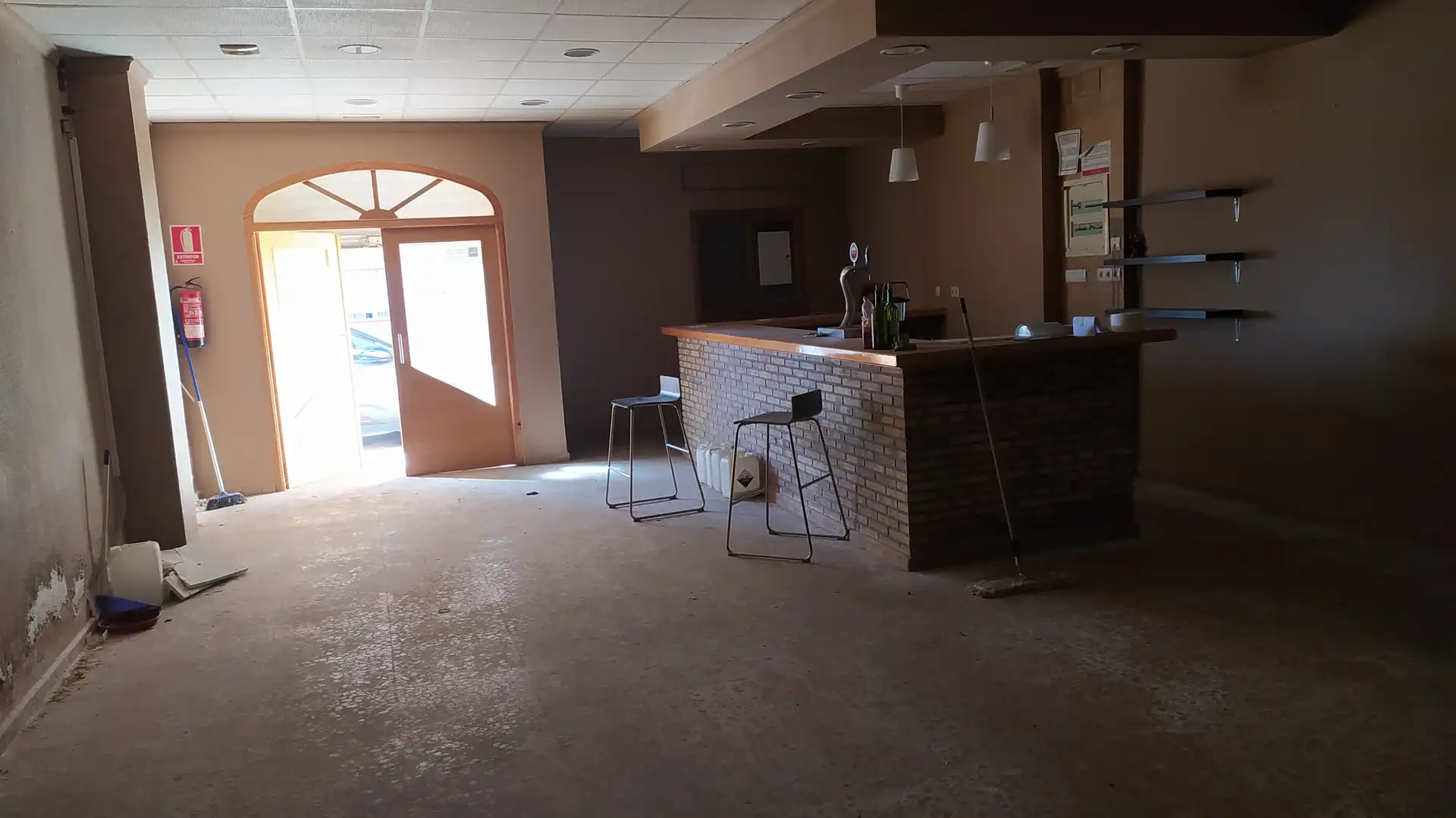 Business premises for sale in Núcleo Urbano