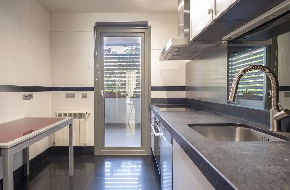 Appartamento con piscina in vendita a Avenida de los Prunos, imagen 10