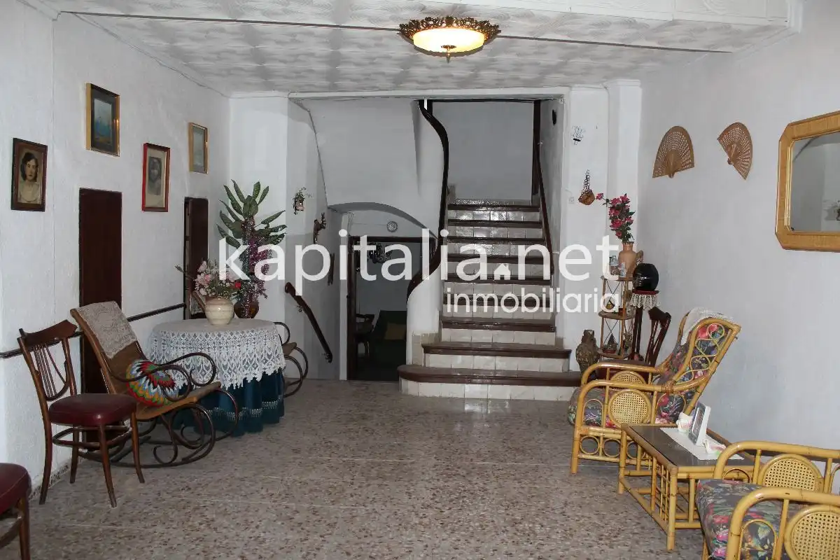 Casa amb terrassa en venda a Bocairent