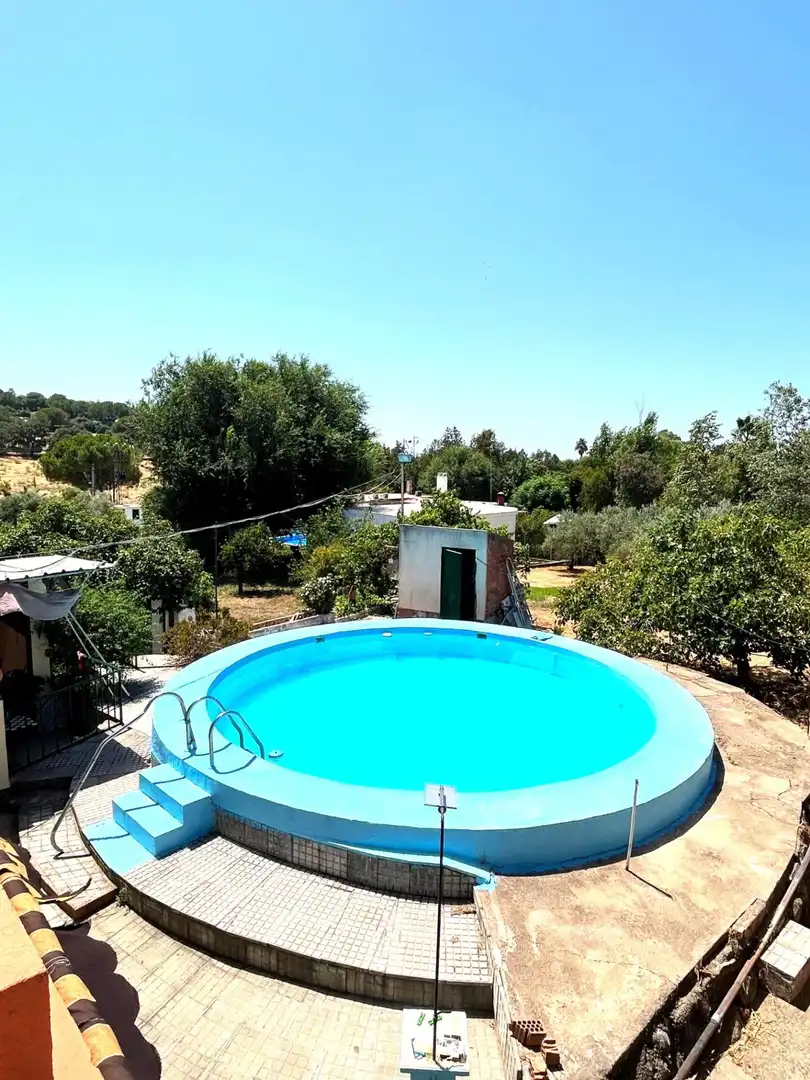 Villa mit Pool zum Verkauf in Castilblanco de los Arroyos