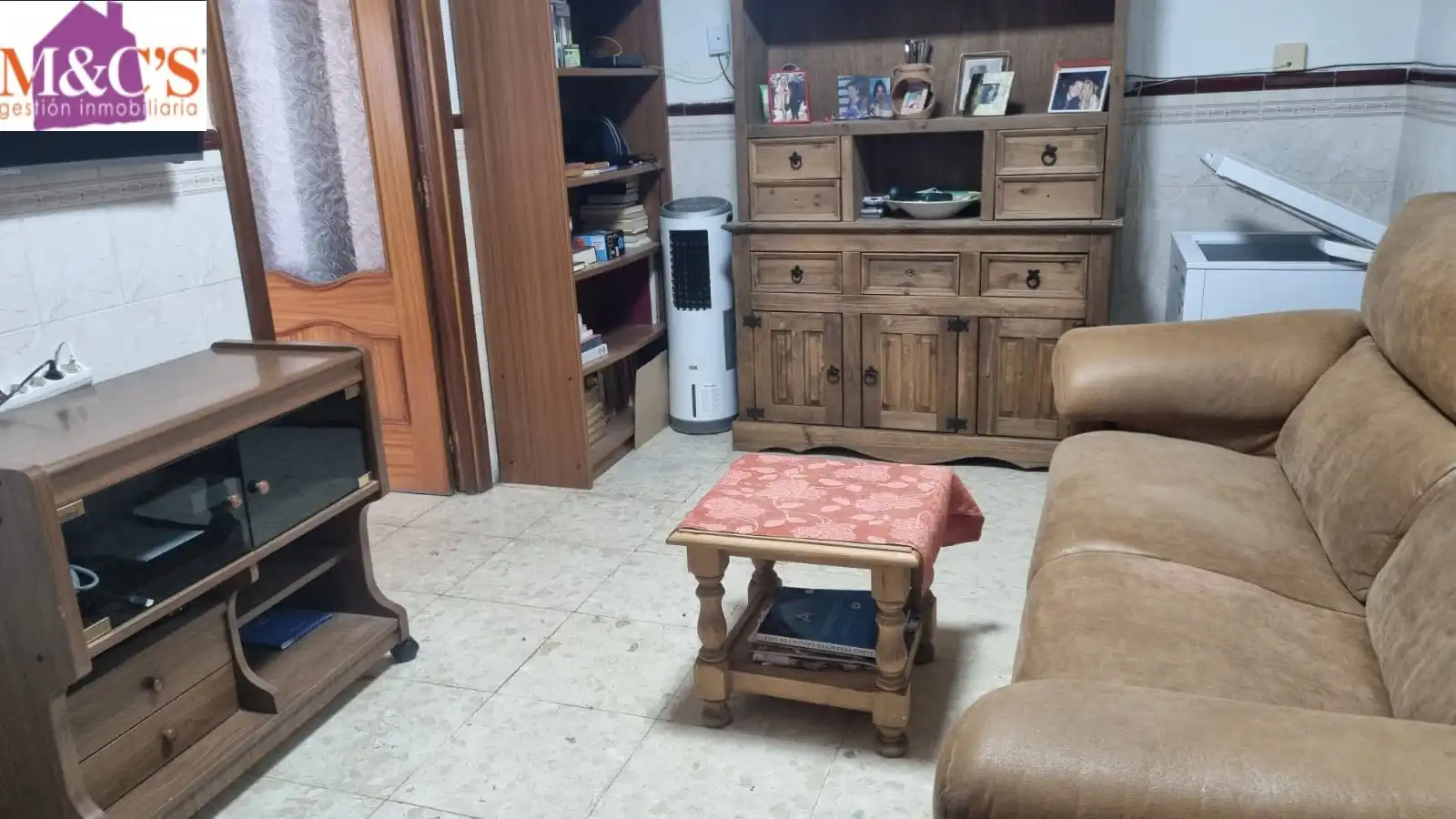 Sala d'estar de Casa o xalet en venda en Puertollano amb Aire condicionat, Terrassa i Traster